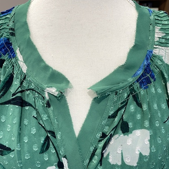 Daniel Rainn Floral Green Women's Top Small - Picture 4 of 9